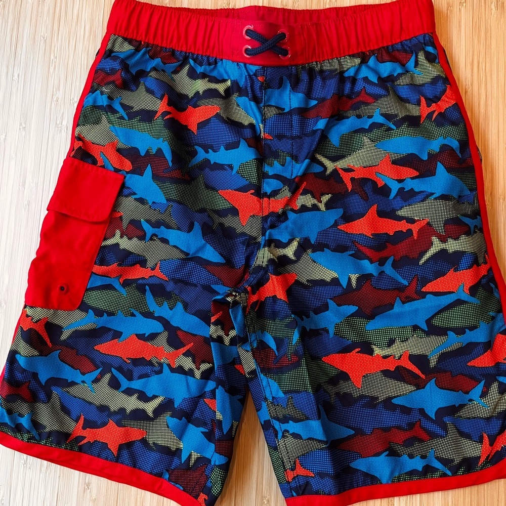 Lands' End Boys XL 14-16 Red Blue‎ Sharks Lined Swim Short Trunks Summer NWOT